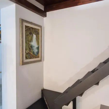 아파트 Paola's House 피우미치노